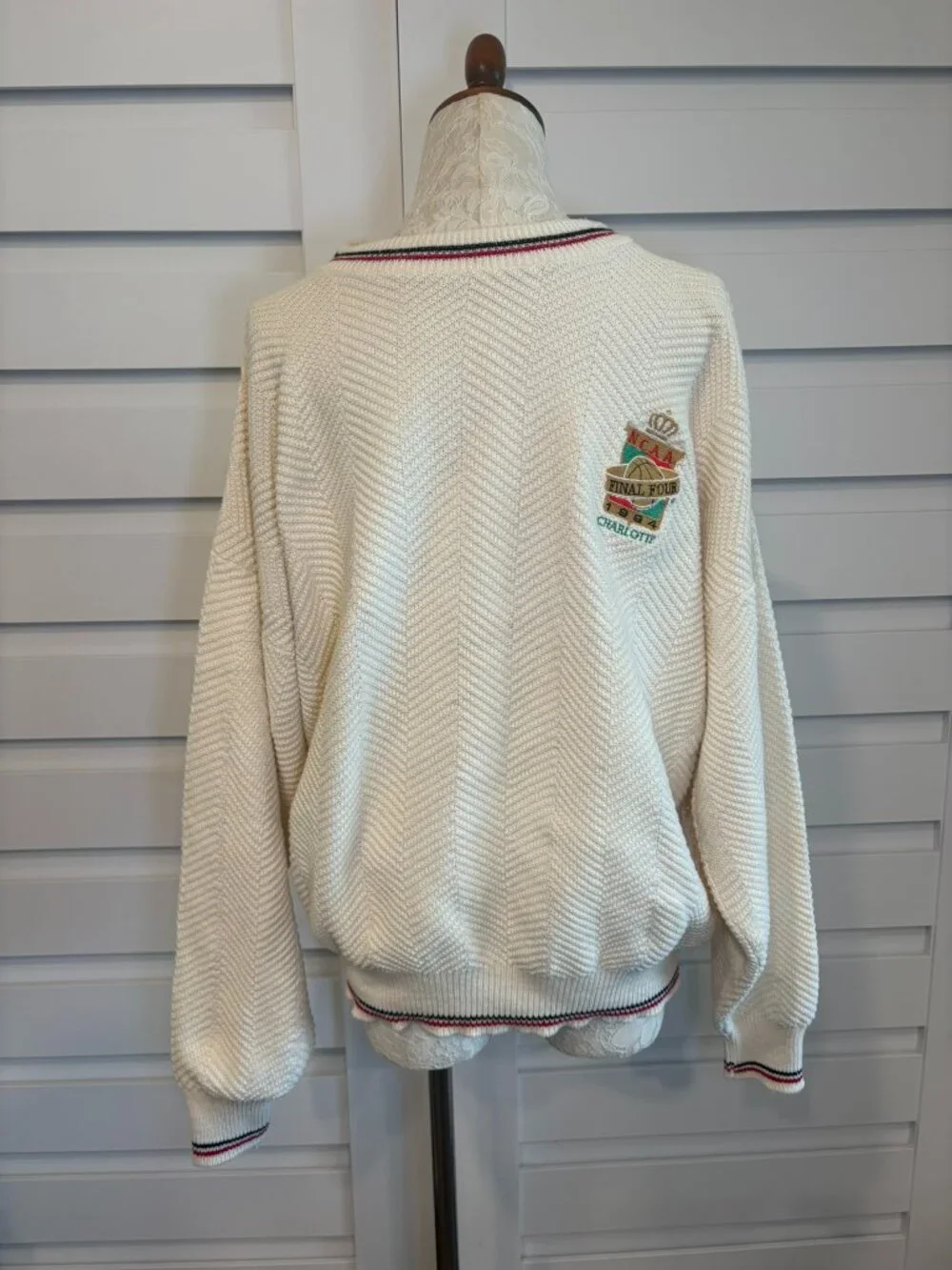 Vintage Collectible 1994 NCAA Final Four Charlotte Knit Sweater Cream Men's XL